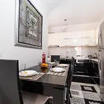 8home * Тирана