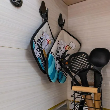 8home * טיראנה